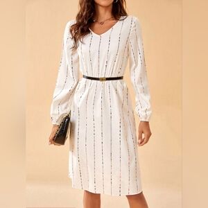 Emery Rose Elegant Long Sleeve Dress with Subtle Stripes, Size Small
